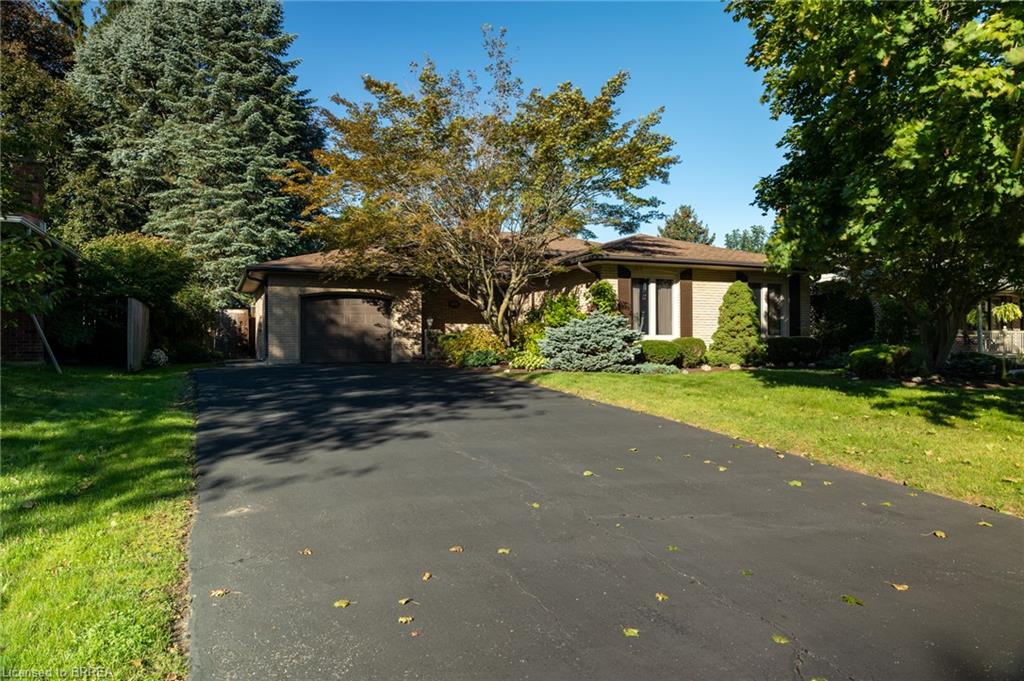 78 Berkley Crescent Property Photo 1