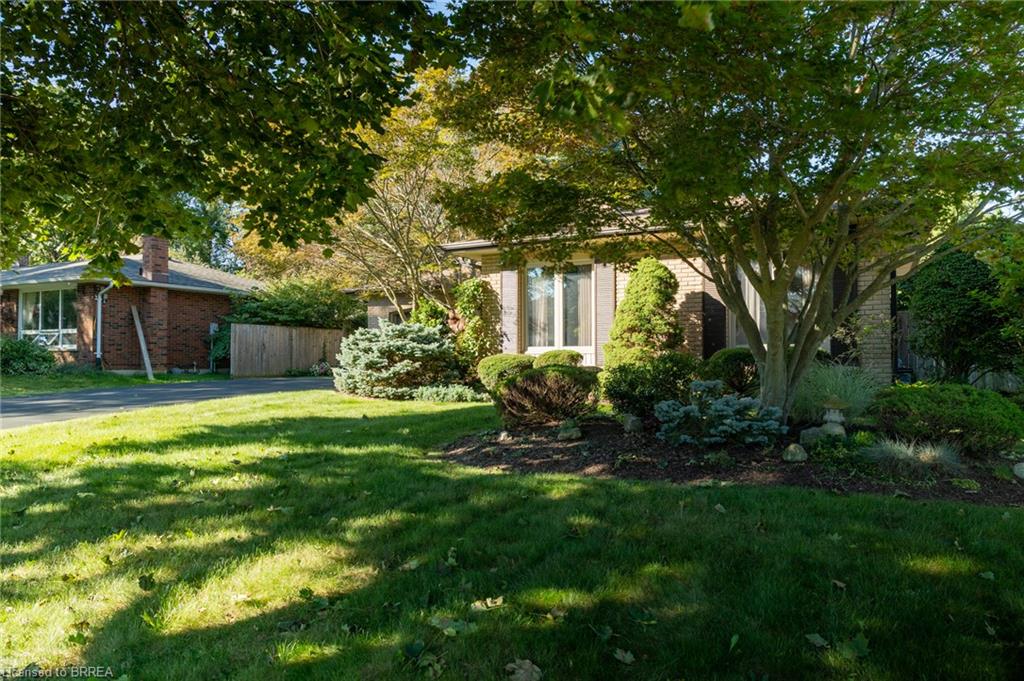 78 Berkley Crescent Property Photo 2