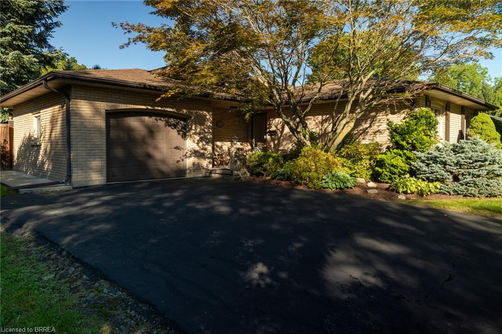 78 Berkley Crescent Property Photo 3
