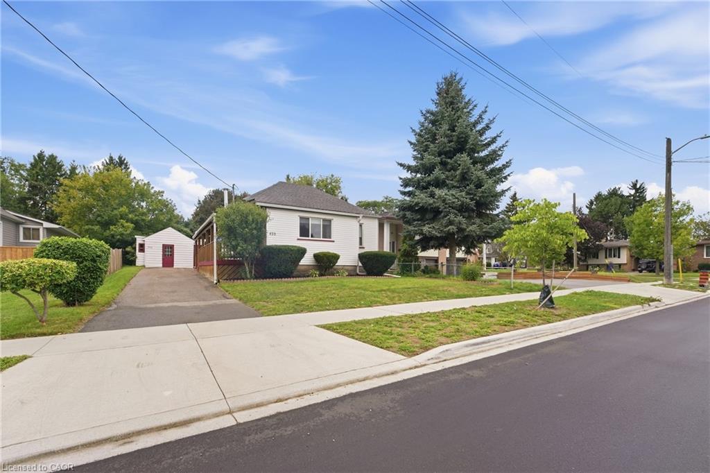 423 Lawrence Avenue Property Photo 34