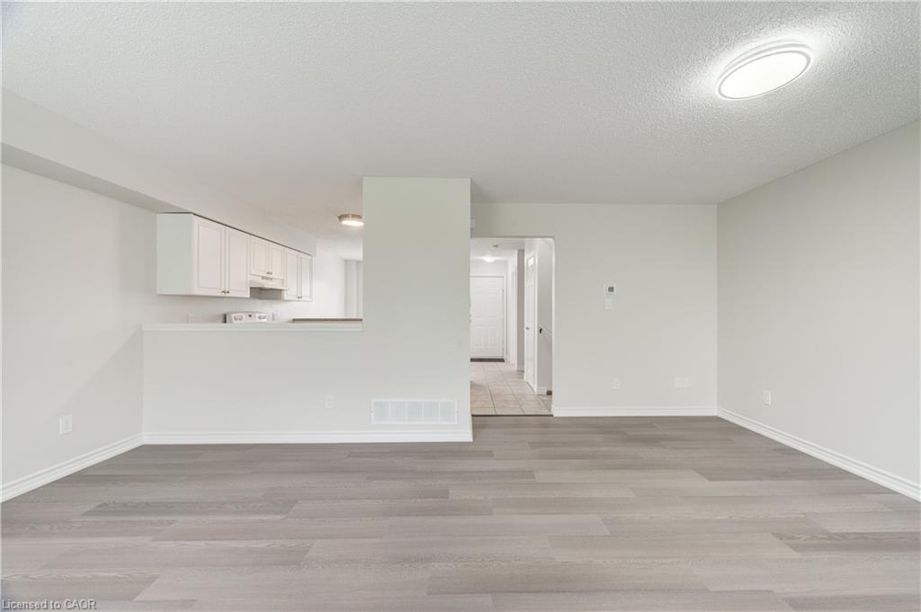 43-600 Sarnia Road Property Photo 6