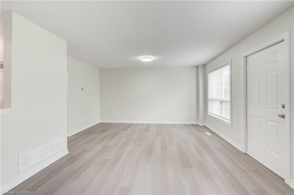 43-600 Sarnia Road Property Photo 8