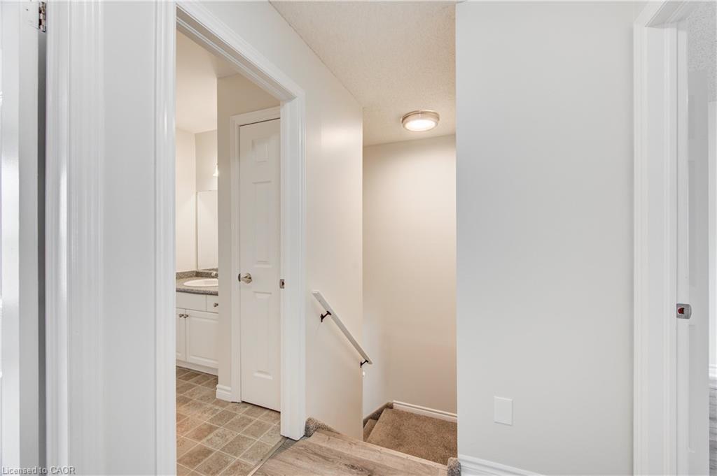 43-600 Sarnia Road Property Photo 10