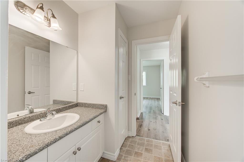 43-600 Sarnia Road Property Photo 13