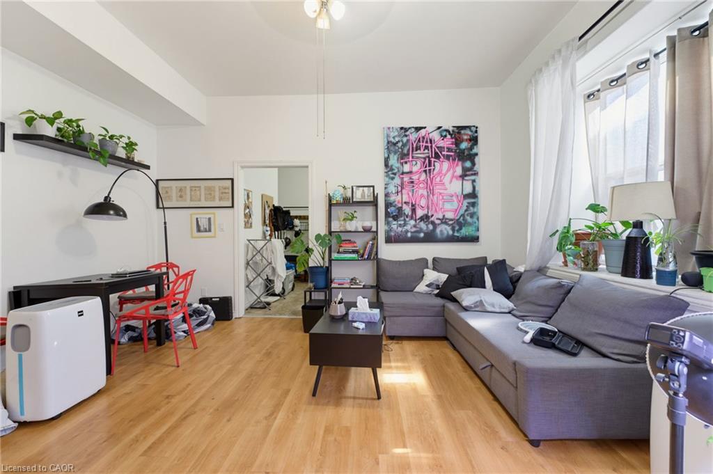 113 Wentworth Street S Property Photo 10