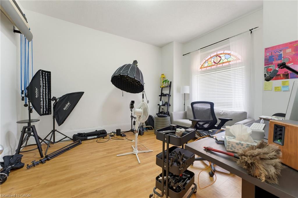 113 Wentworth Street S Property Photo 11