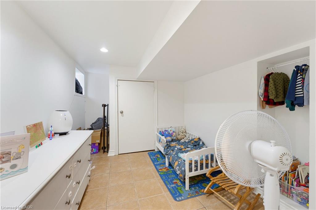 113 Wentworth Street S Property Photo 39