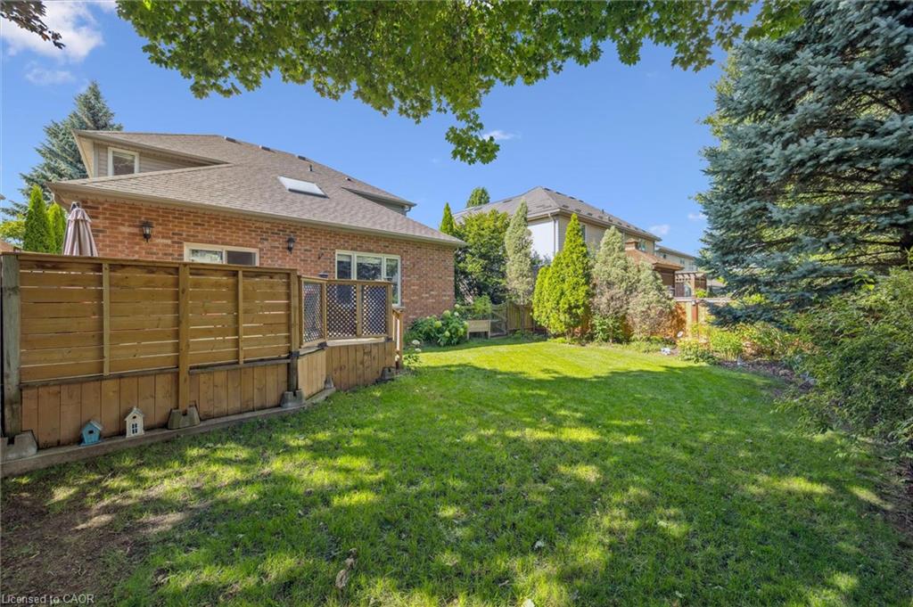 27 Oakridge Crescent Property Photo 44