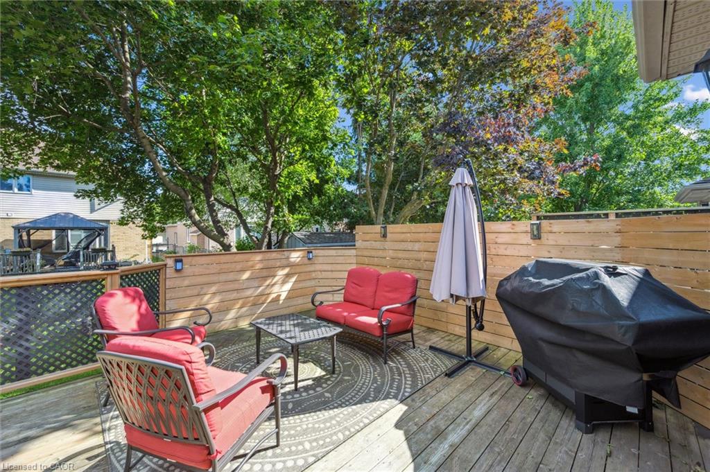 27 Oakridge Crescent Property Photo 46
