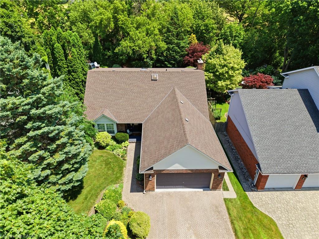 15 The Promenade Property Photo 3