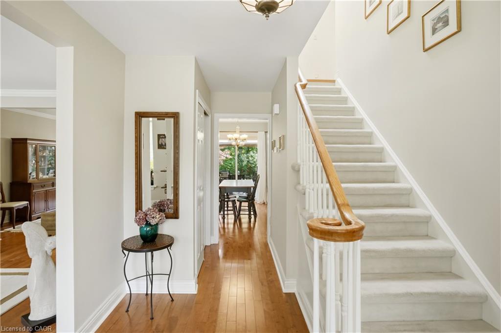 15 The Promenade Property Photo 9