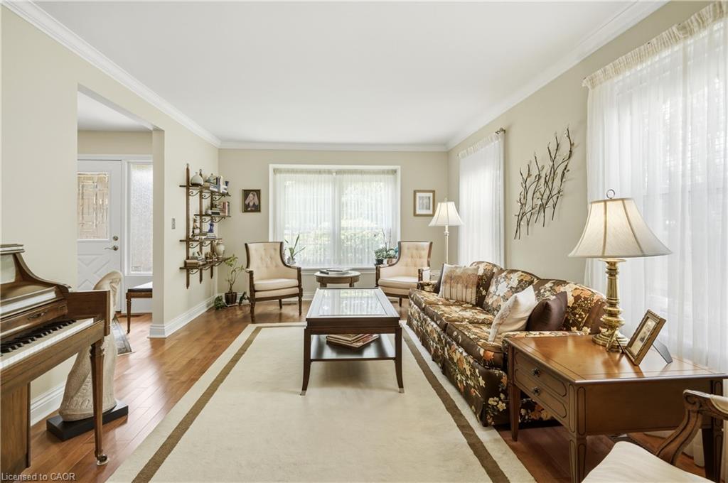 15 The Promenade Property Photo 12