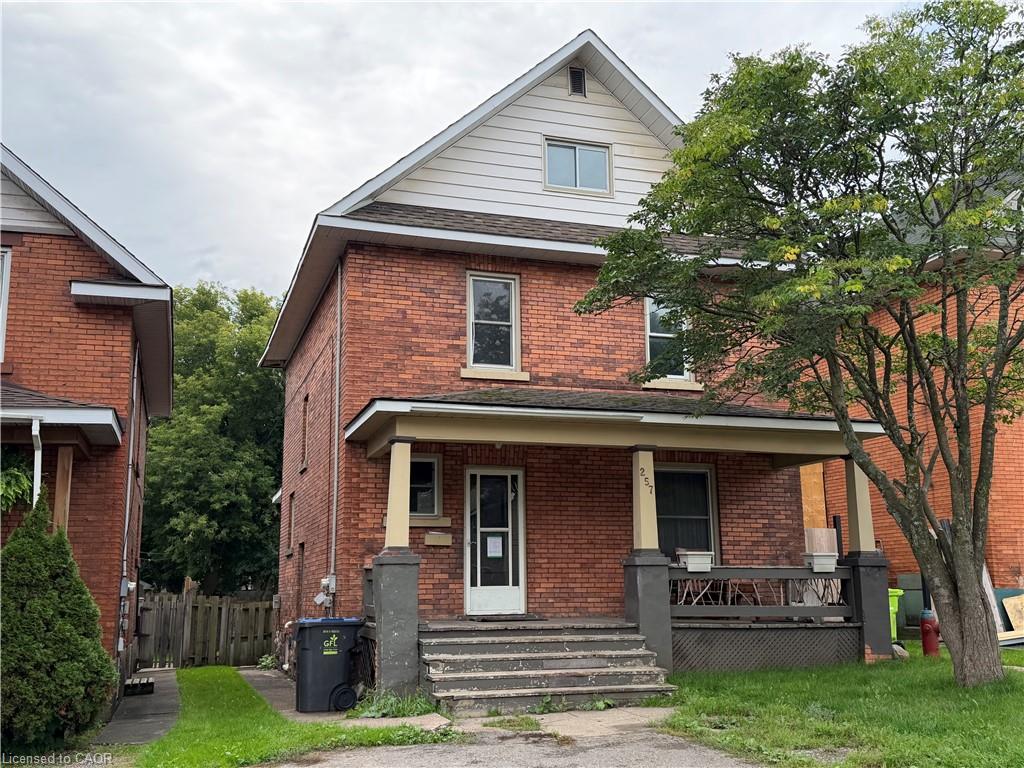 257 Alexandra Street Property Photo 1