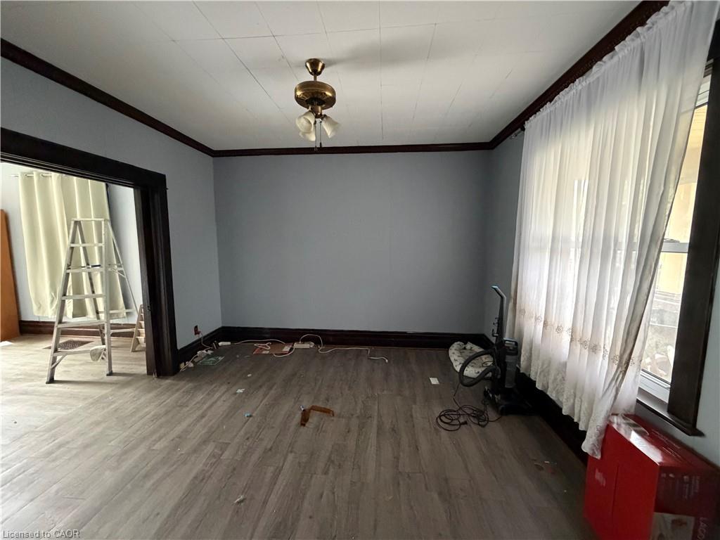 257 Alexandra Street Property Photo 8