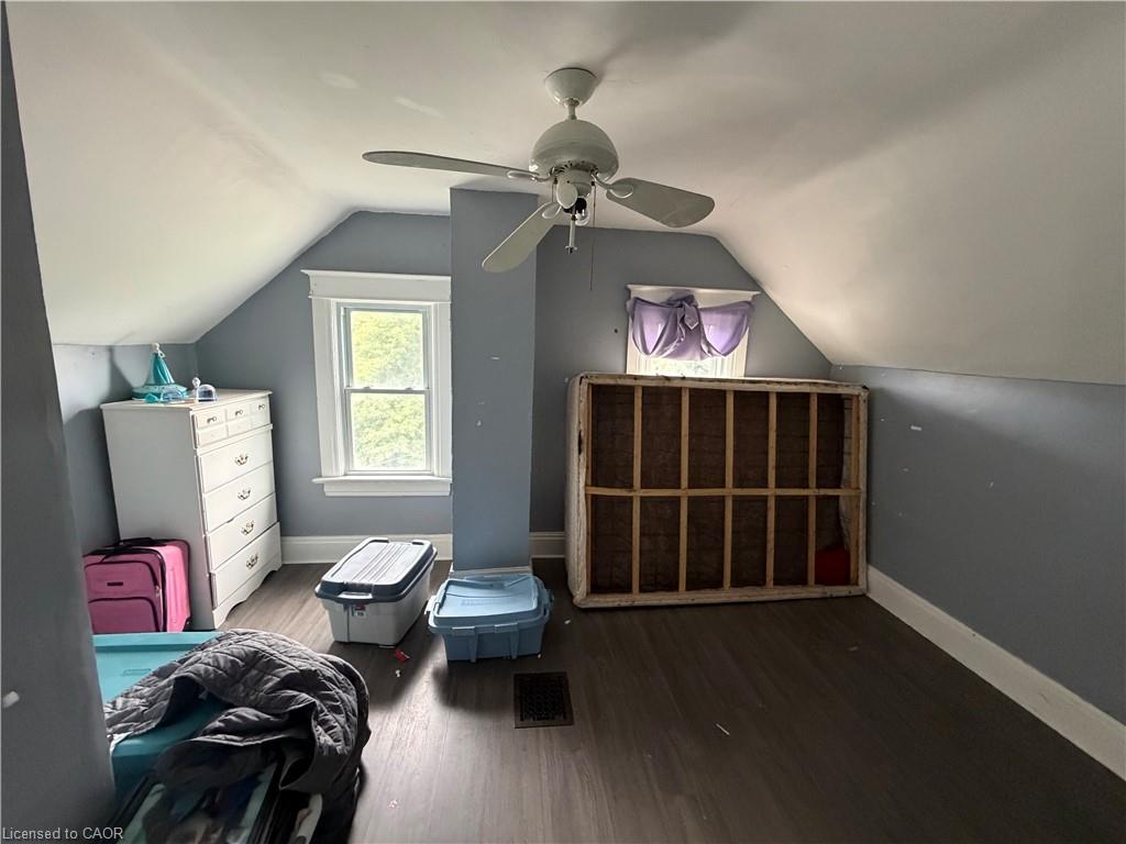 257 Alexandra Street Property Photo 17
