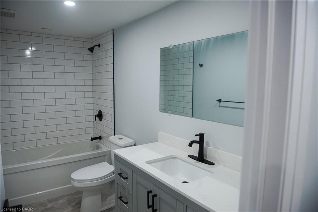 225 Aldercrest Avenue Property Photo 8