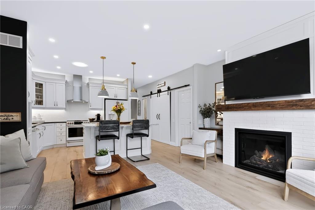 2-2243 Turnberry Road Property Photo 15