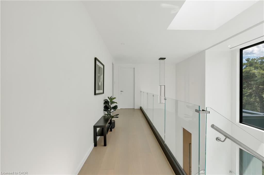1277 Hillview Crescent Property Photo 24