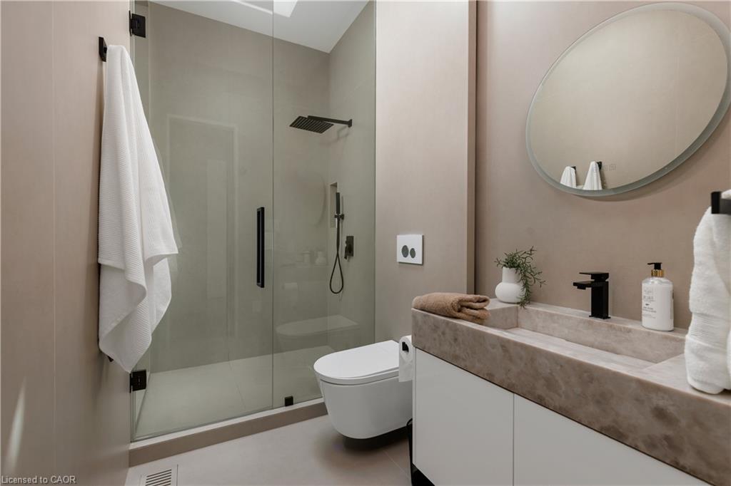 1277 Hillview Crescent Property Photo 33