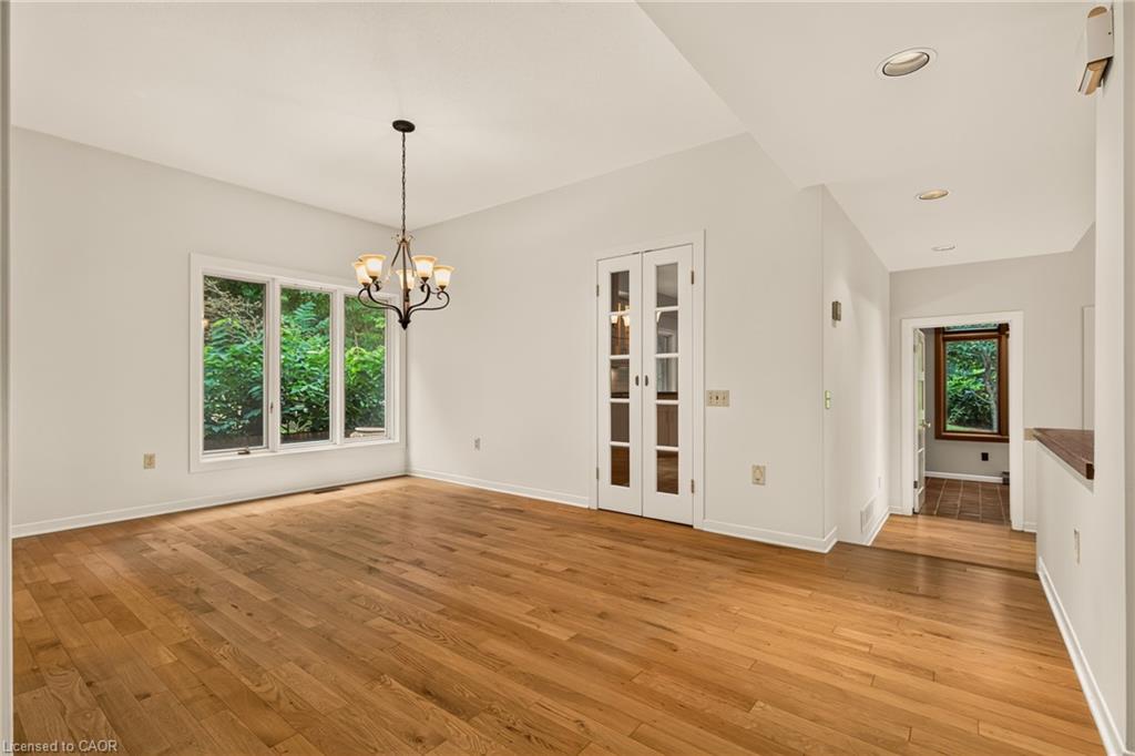 539 Ontario Street Property Photo 6