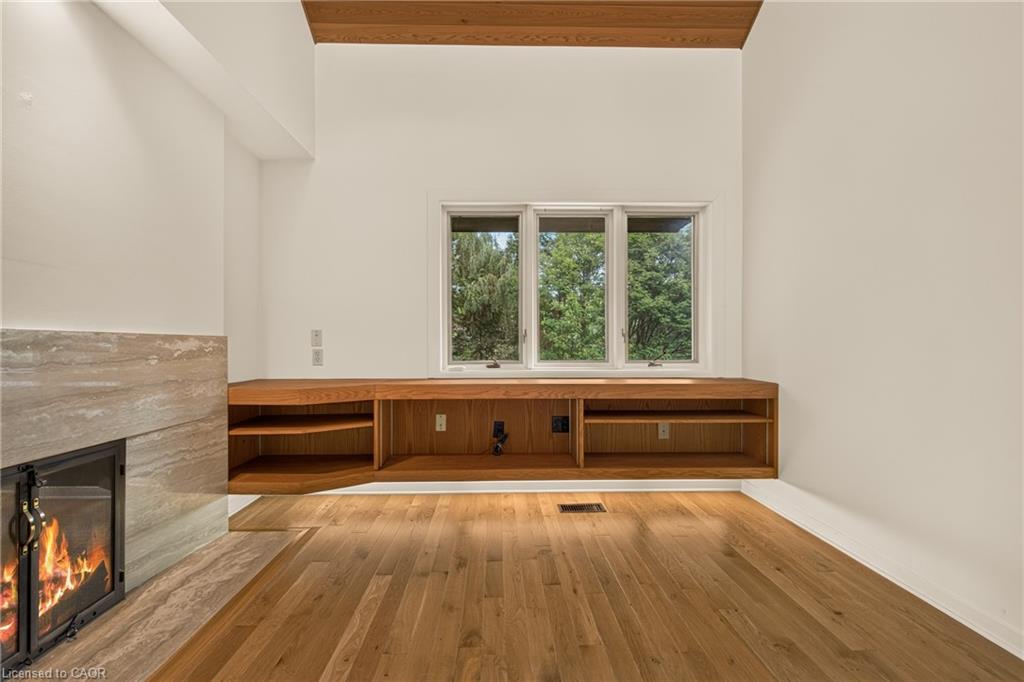 539 Ontario Street Property Photo 13