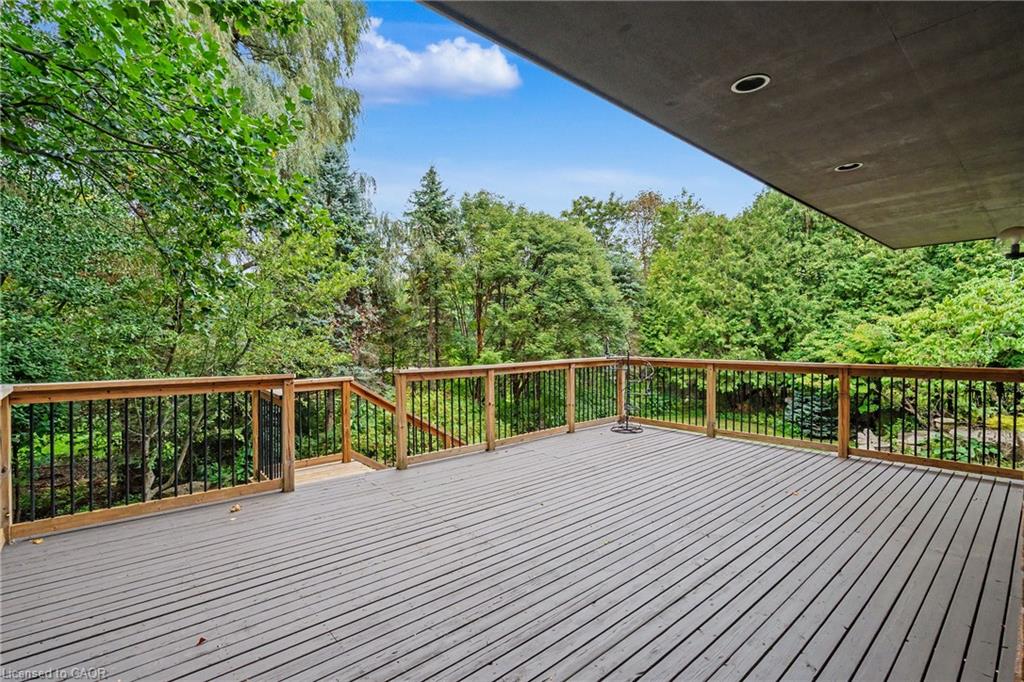 539 Ontario Street Property Photo 22