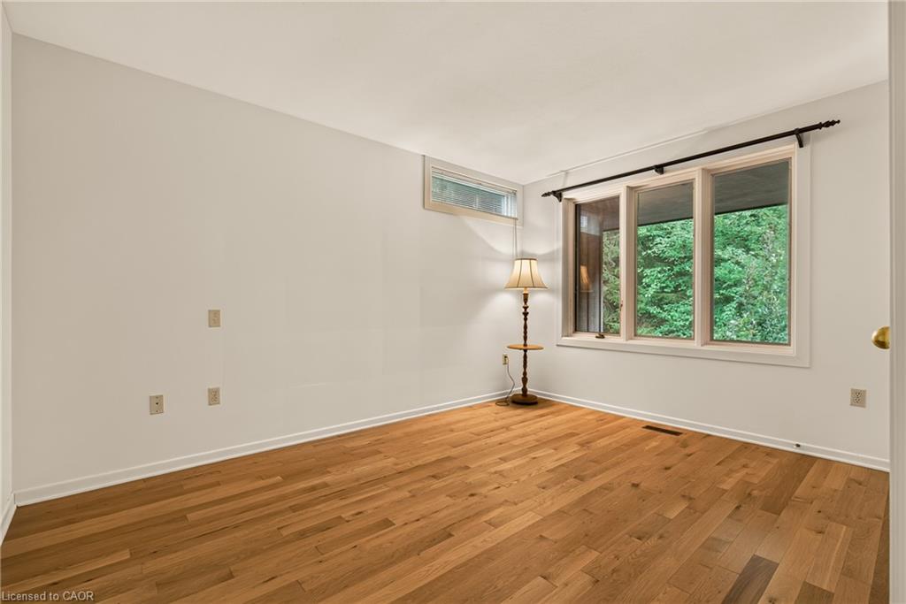 539 Ontario Street Property Photo 28