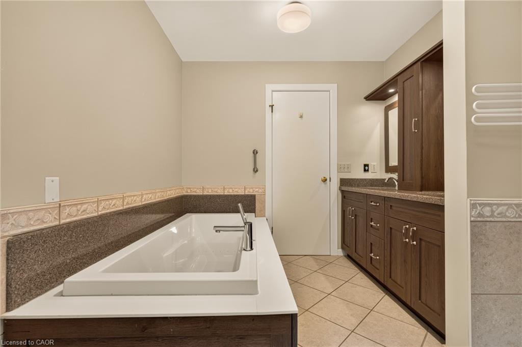 539 Ontario Street Property Photo 31