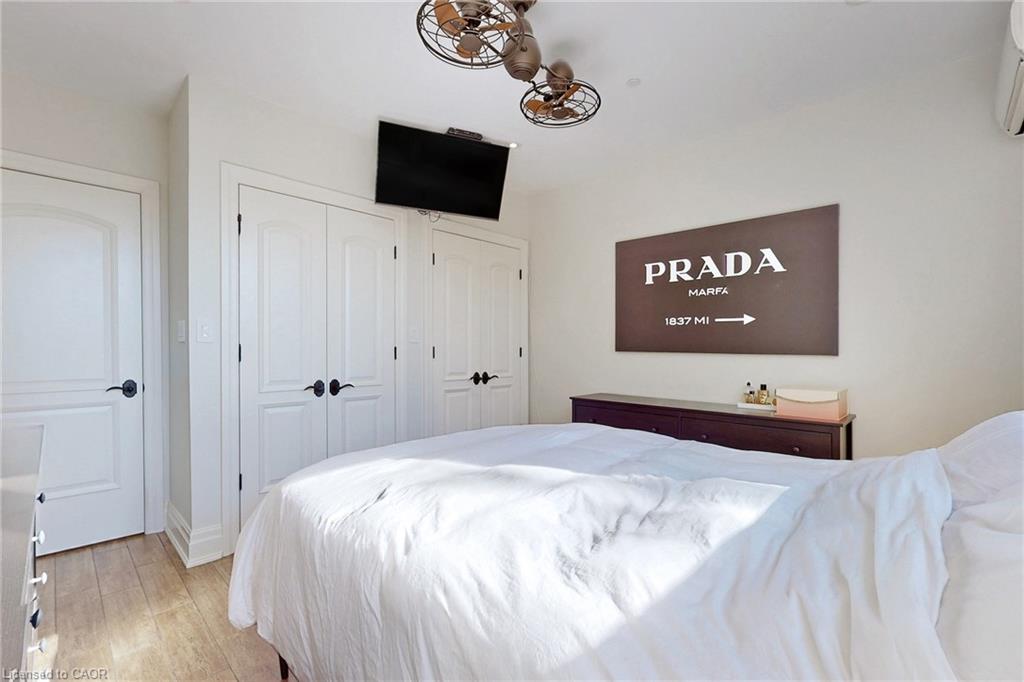 108-397 King Street W Property Photo 16