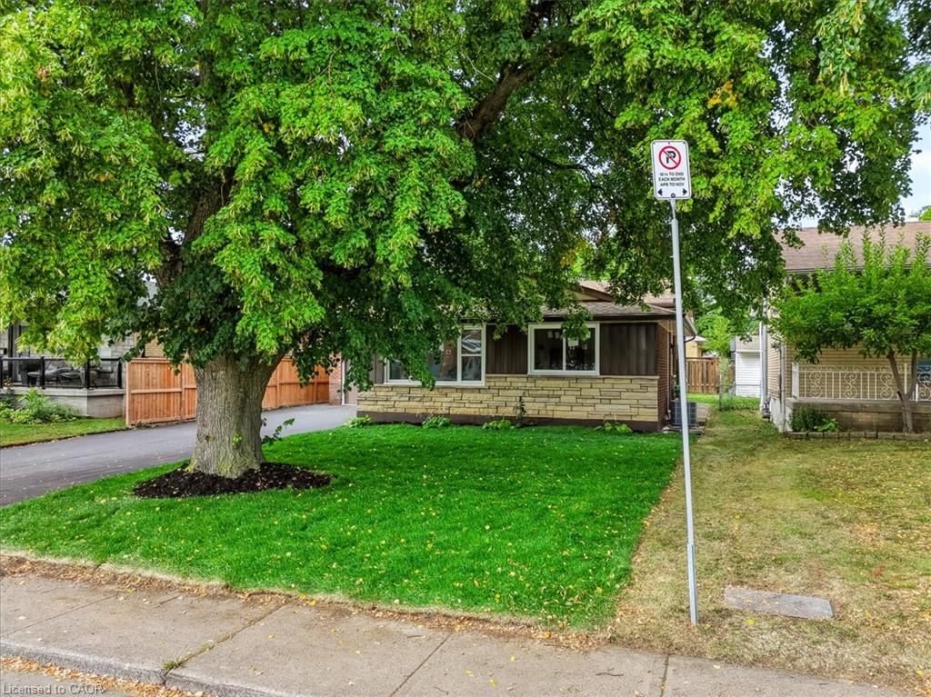 78 Cromwell Crescent Property Photo 2