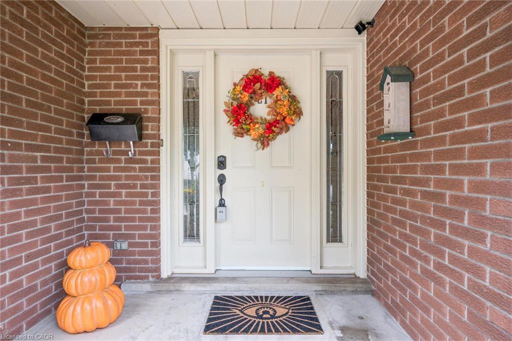 21 Colebrook Court Property Photo 4