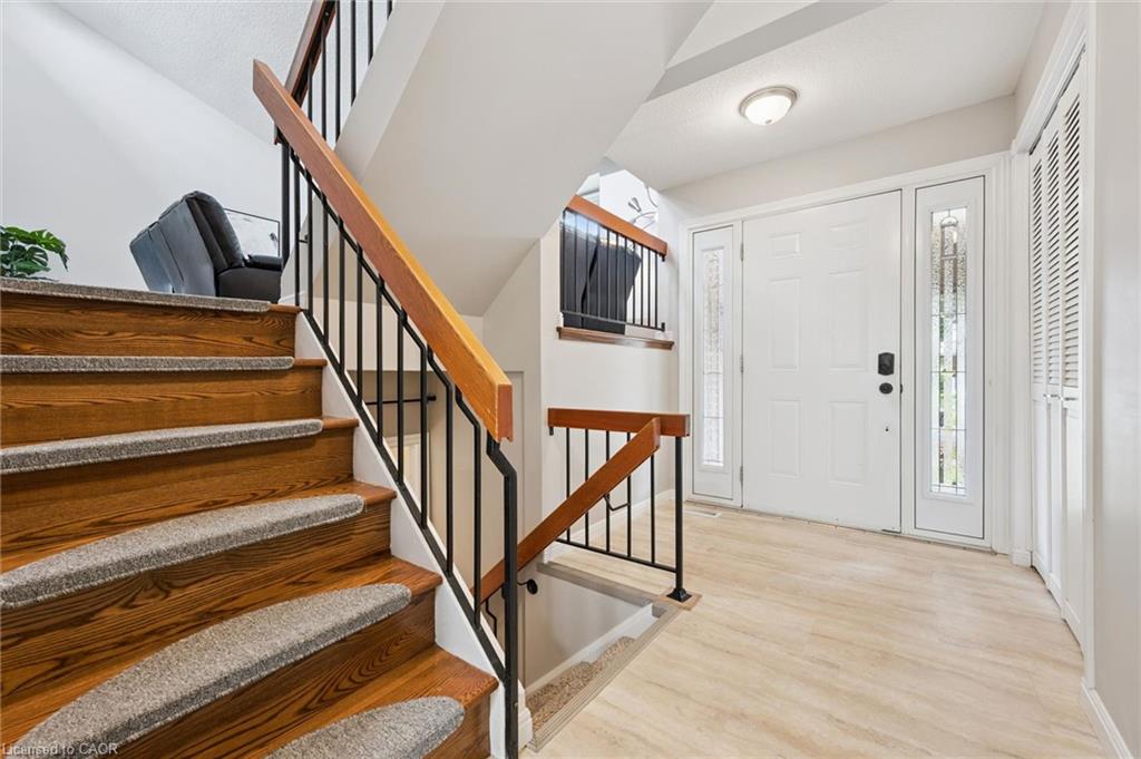 21 Colebrook Court Property Photo 5
