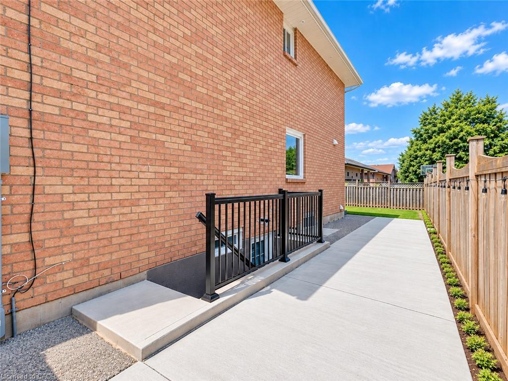 31 Vega Crescent Property Photo 40
