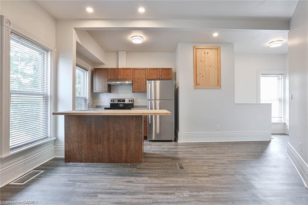 45 East Avenue Property Photo 15