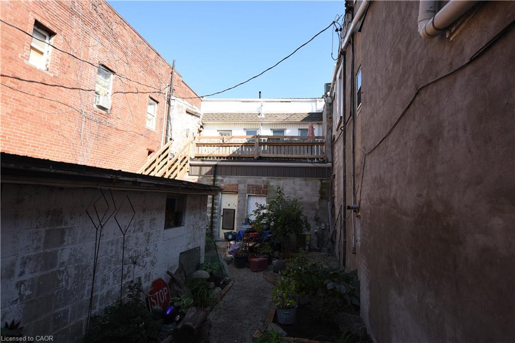 40 & 42 Robinson Street Property Photo 11