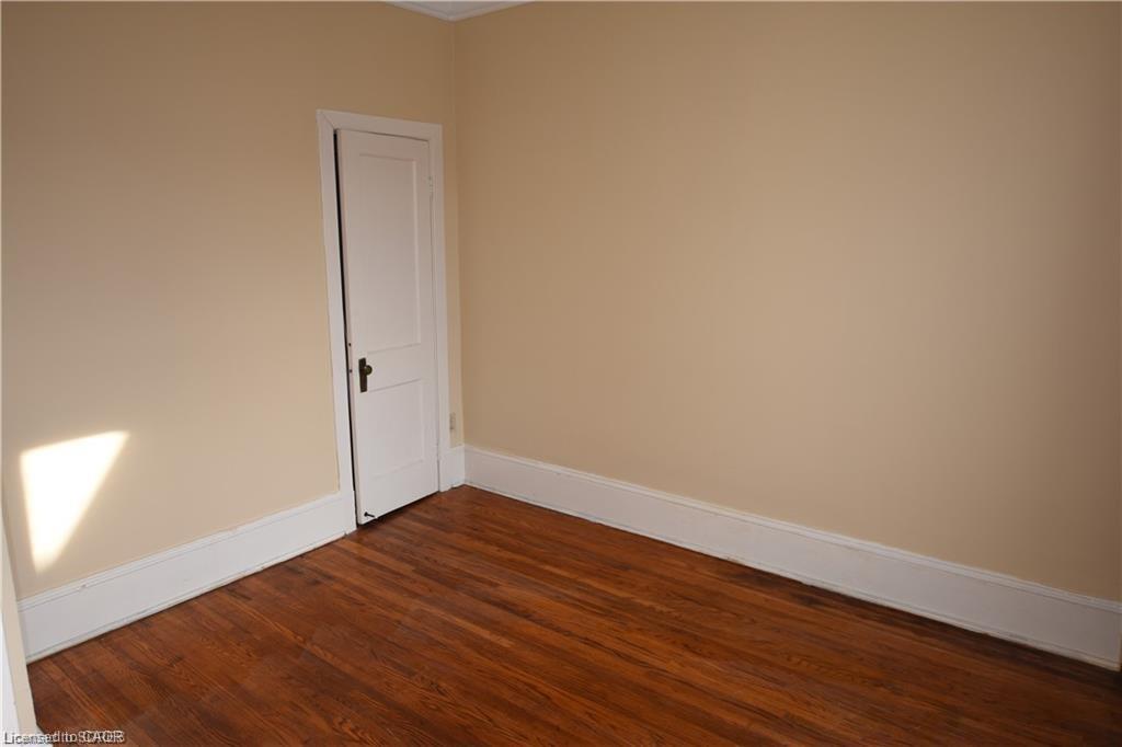 40 & 42 Robinson Street Property Photo 12