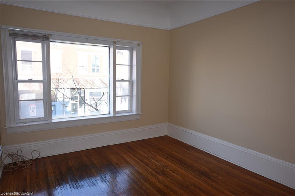 40 & 42 Robinson Street Property Photo 14