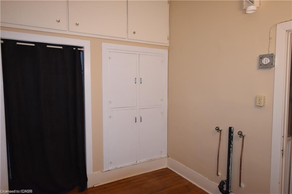 40 & 42 Robinson Street Property Photo 16