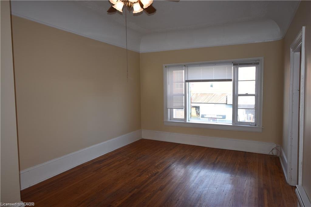 40 & 42 Robinson Street Property Photo 19