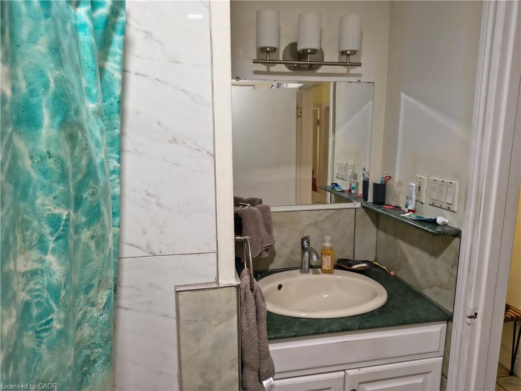 2428 Eileen Drive Property Photo 19