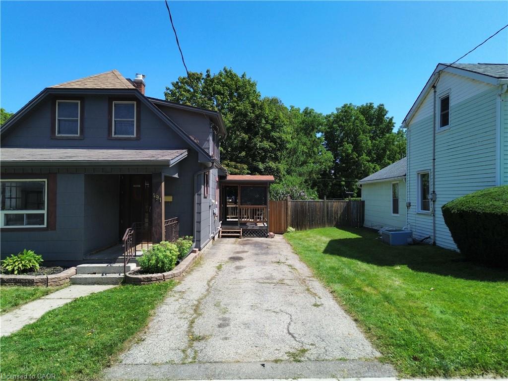 191 Queen Street N Property Photo 4