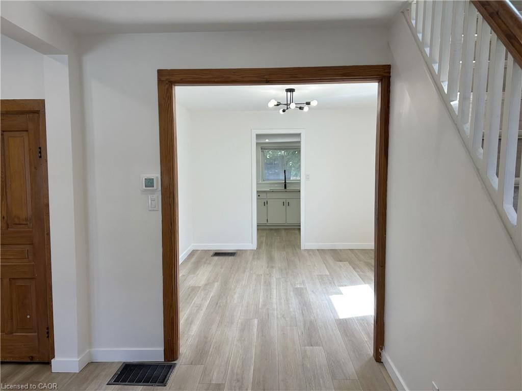 191 Queen Street N Property Photo 10