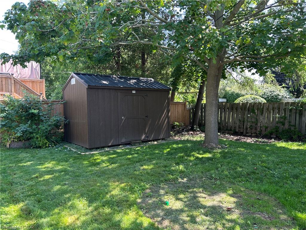191 Queen Street N Property Photo 38