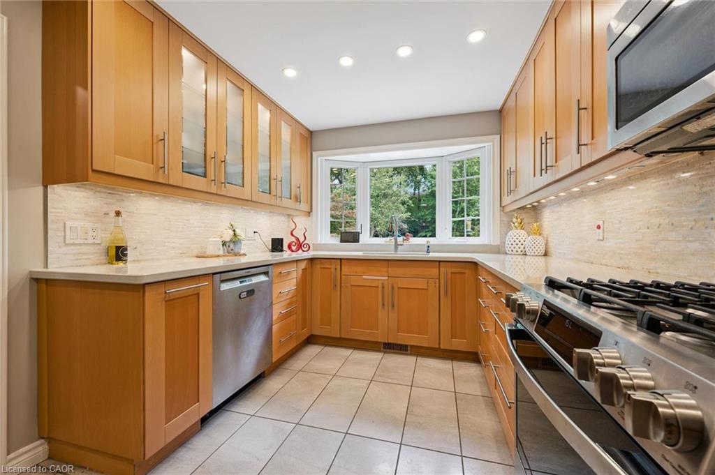 334 Coleridge Drive Property Photo 12