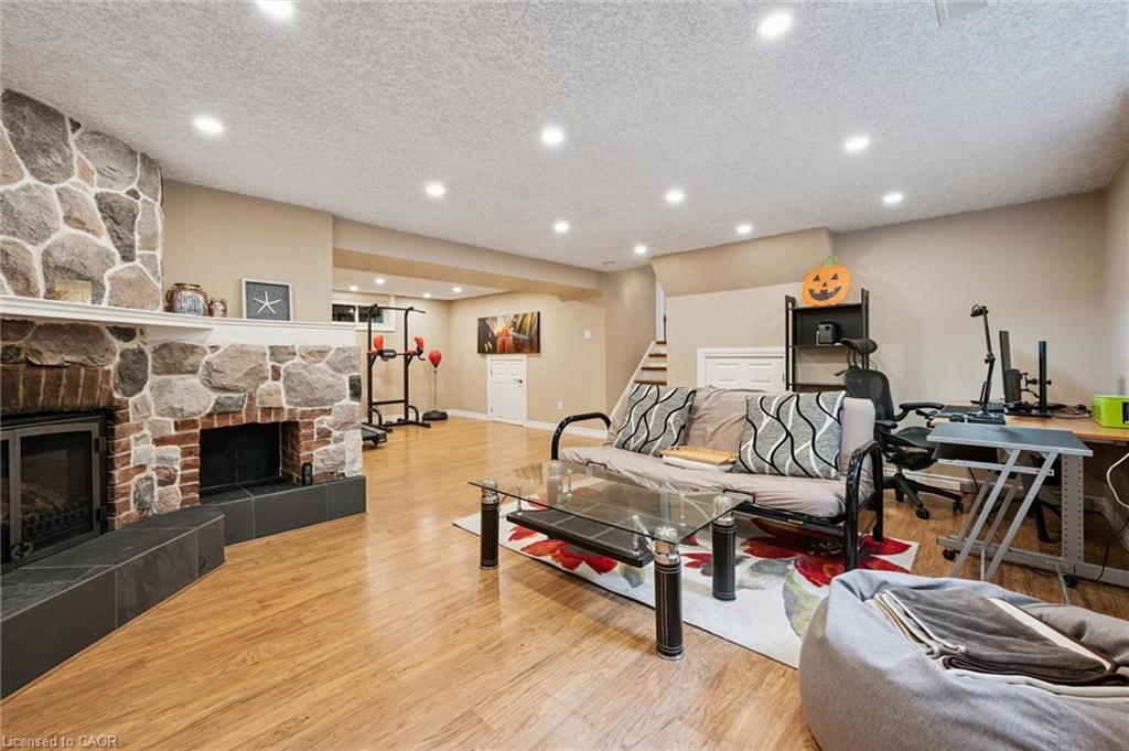 334 Coleridge Drive Property Photo 30