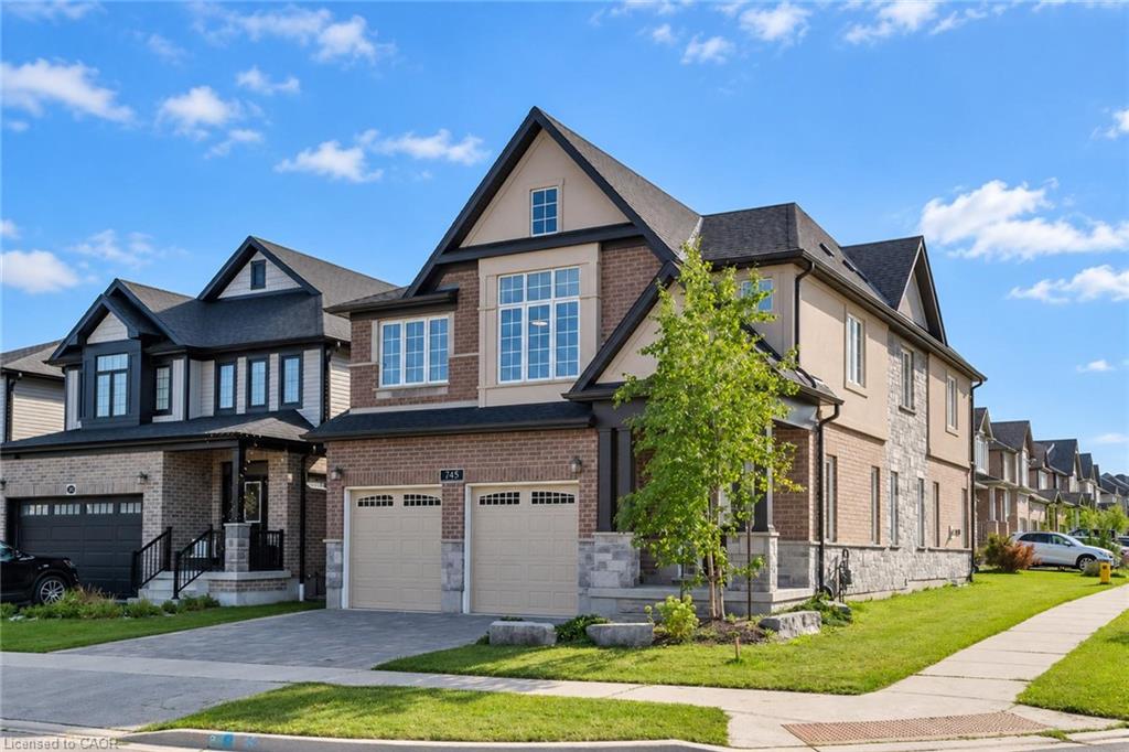 745 Wood Lily Street Property Photo 4