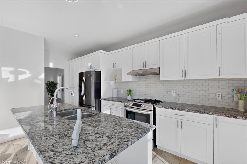 745 Wood Lily Street Property Photo 17