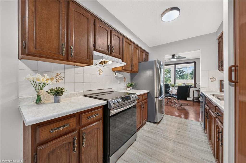 104-400 Champlain Boulevard Property Photo 16