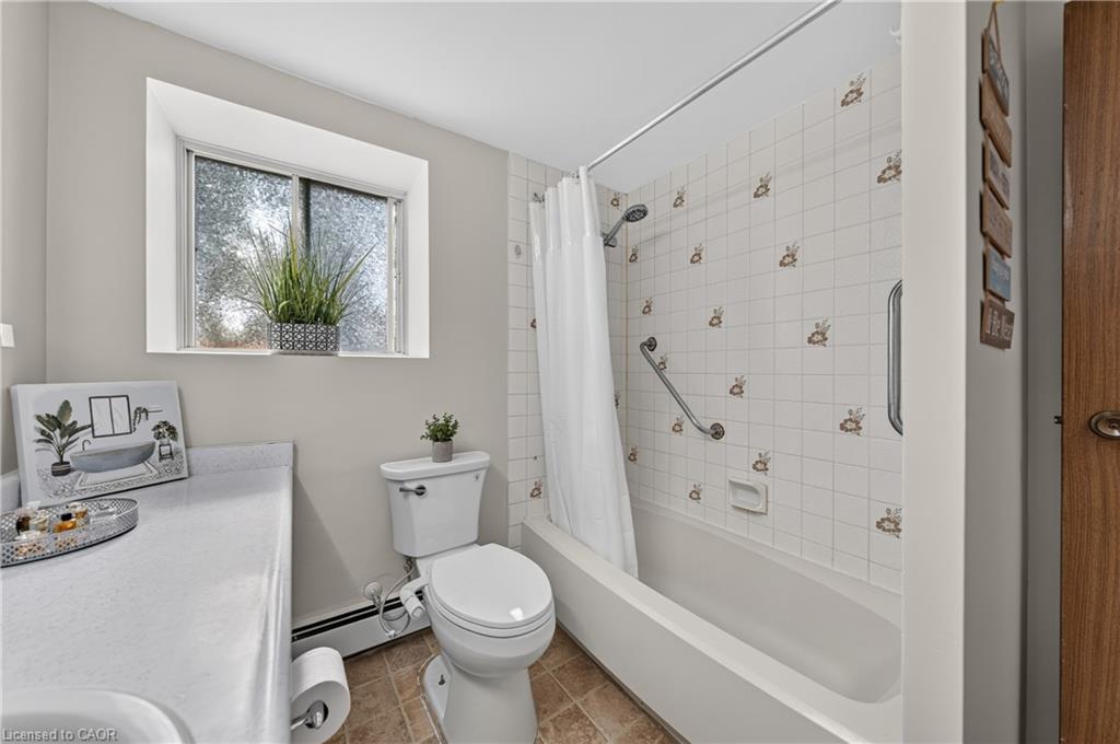 104-400 Champlain Boulevard Property Photo 35