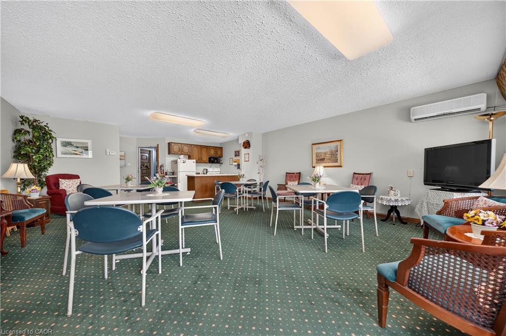 104-400 Champlain Boulevard Property Photo 43